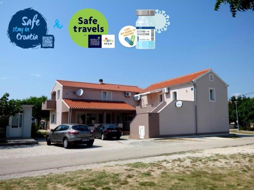 Apartments Branko Nin Exterior foto