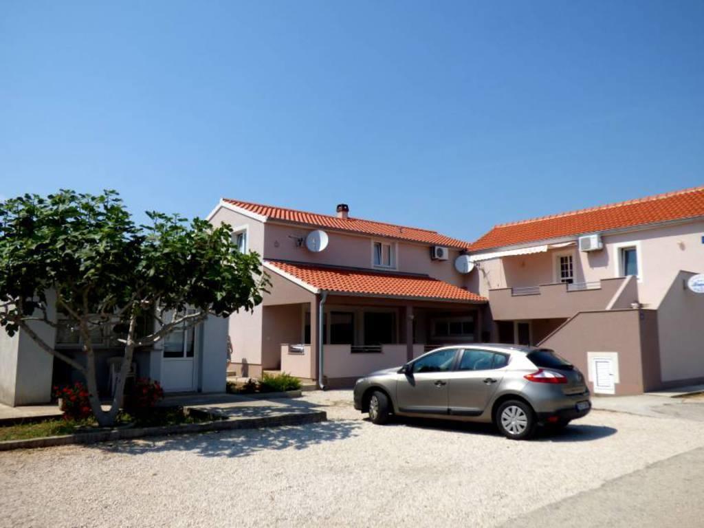 Apartments Branko Nin Exterior foto